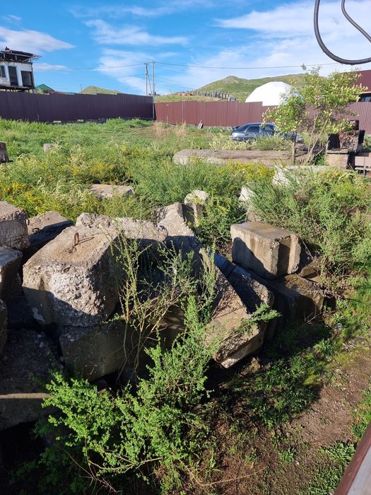 Продам бетонные блоки б/у