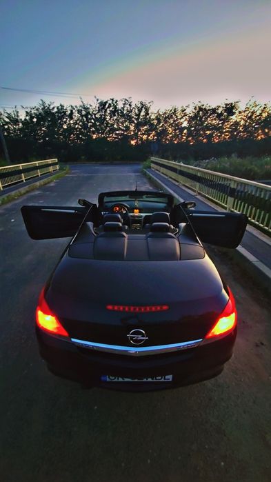 Opel astra h twintop