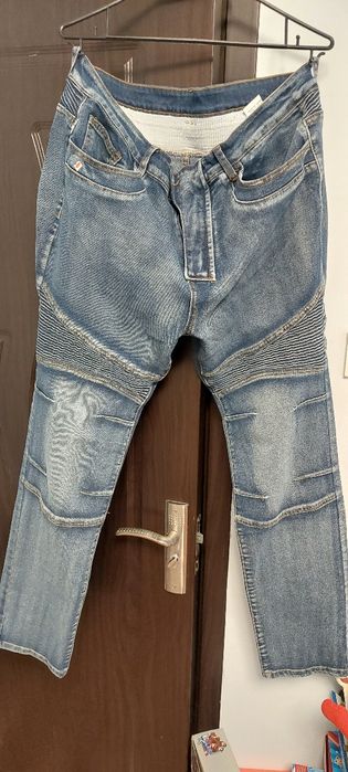 Дънки -чисто нови