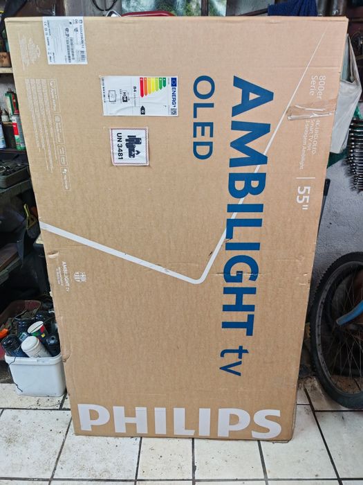 PHILIPS OLED 55i 820/12 4г и 4месеца гаранция