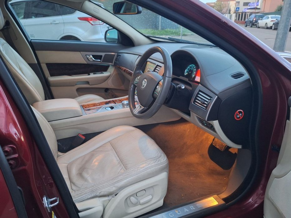 Jaguar XF 2.7d V6/ Full / Volan Dreapta