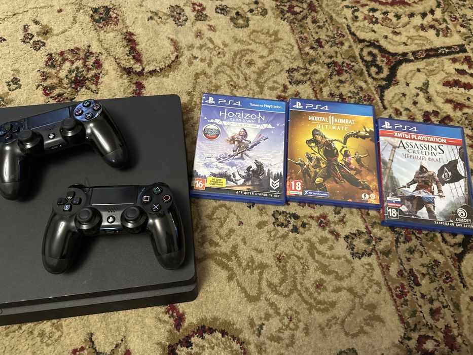 Плейстейшен 4 слим
