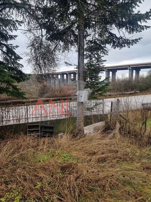 Парцел в София, област-с.Елешница площ 800 цена 80000