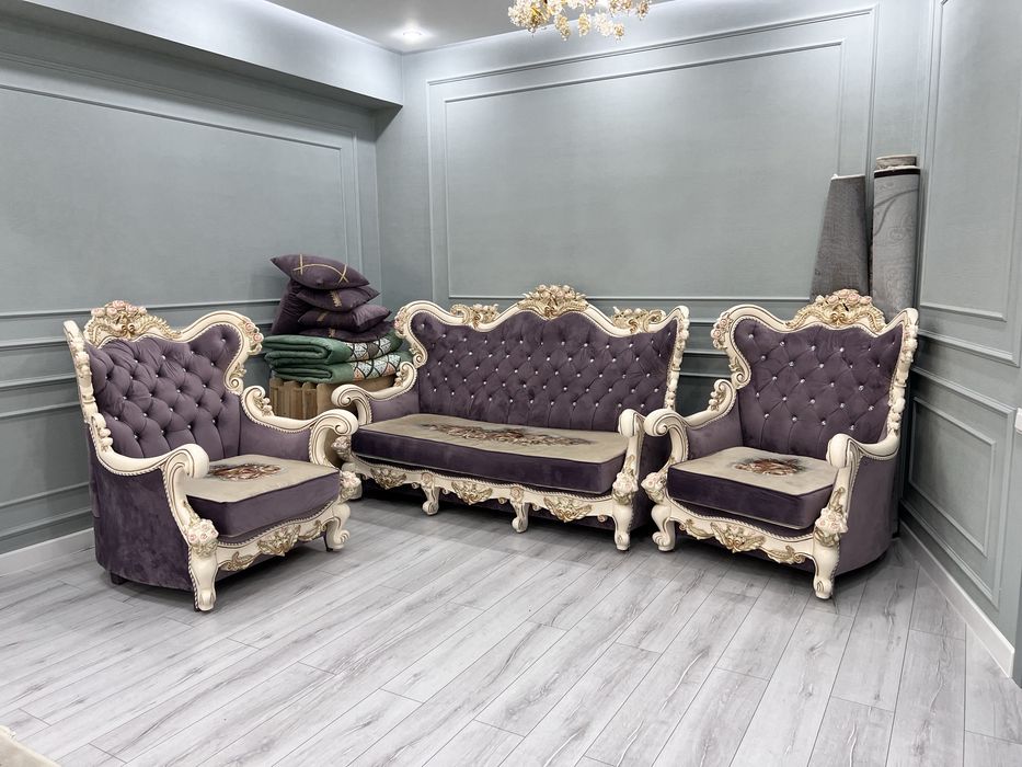 Диван с креслами