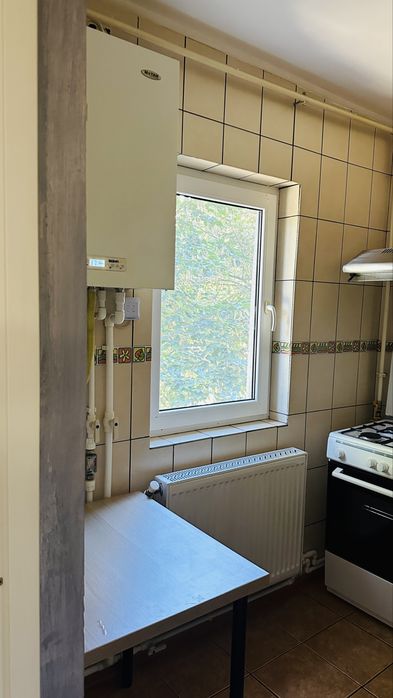 Inchiriez garsoniera str Decebal et 1  NOU renovata
