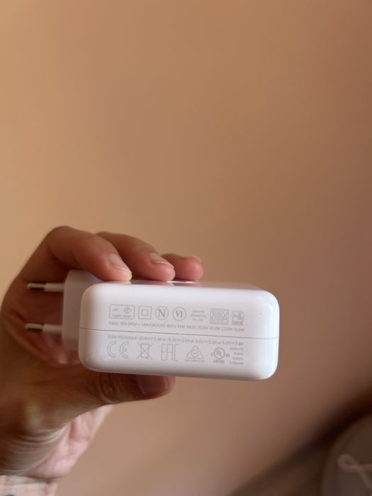 Apple 70W USB-C Power Adapter