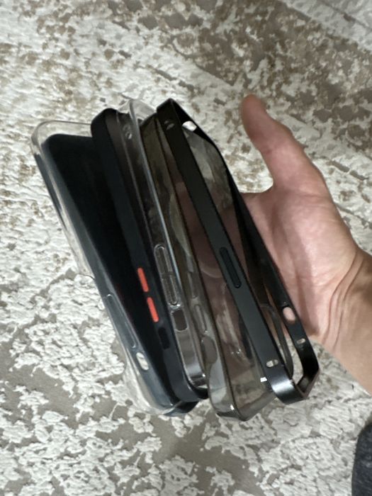 Чехлы на айфон 14про