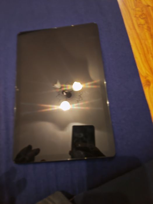 Таблет Samsung 9+