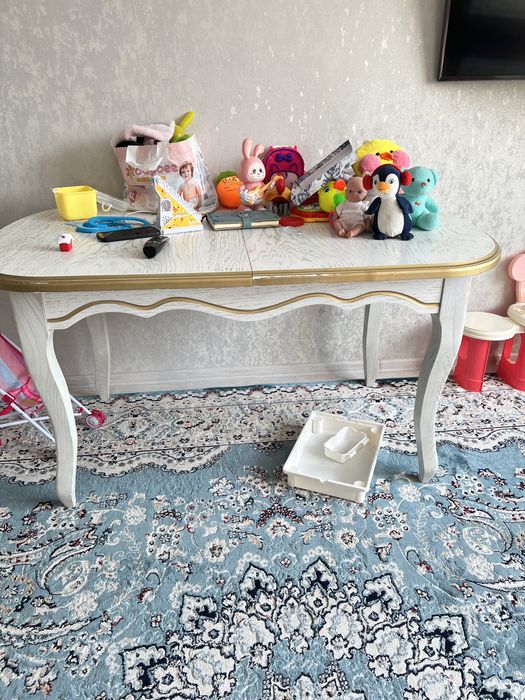 Продам стол в хорошем состоянии