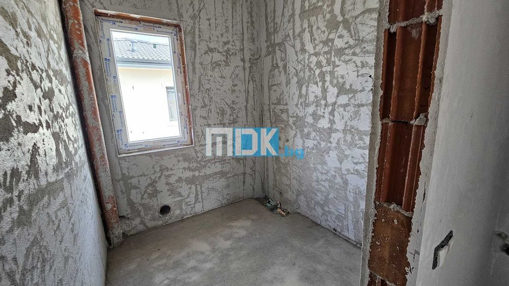 Продава се Къща в с. Белащица, Област Пловдив - 222 кв.м за 1622 €/кв.м - Снимка #21