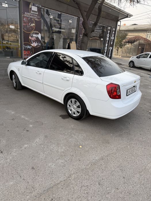 Lacetti 1,8 avtomat 154000 probeg