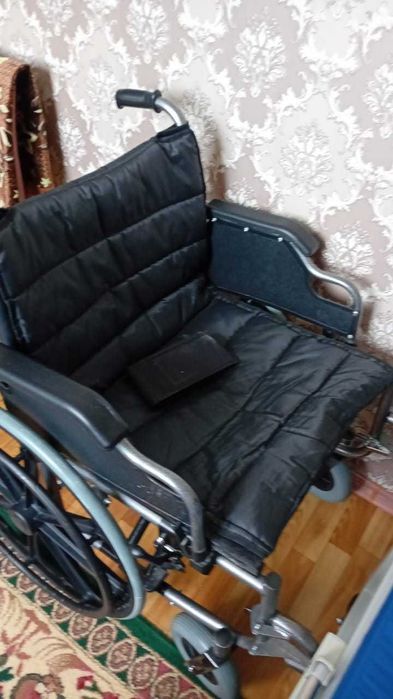 Инвалидная коляска