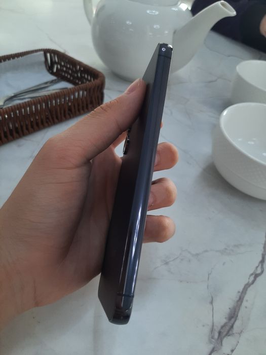 S23 8/128 с коробкой