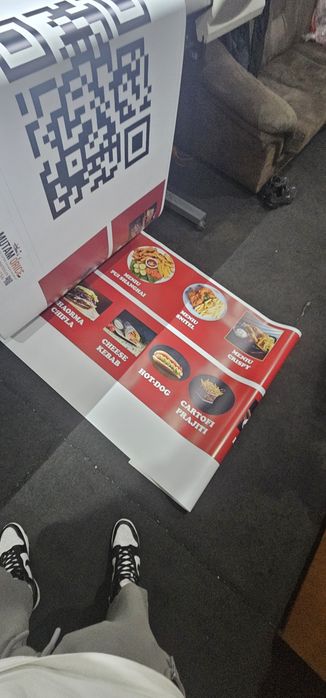 Print banner  mici si mari dimensiuni , roll upuri , meah, autocolant