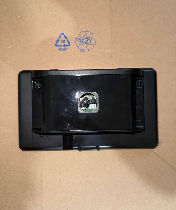 Raspberry Pi 4 (4GB RAM) Integrat cu Ecran Tactil Negociabil