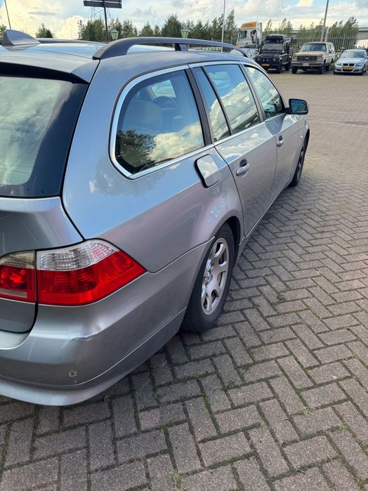 BMW 523i 2.5 бензин 177к.с.