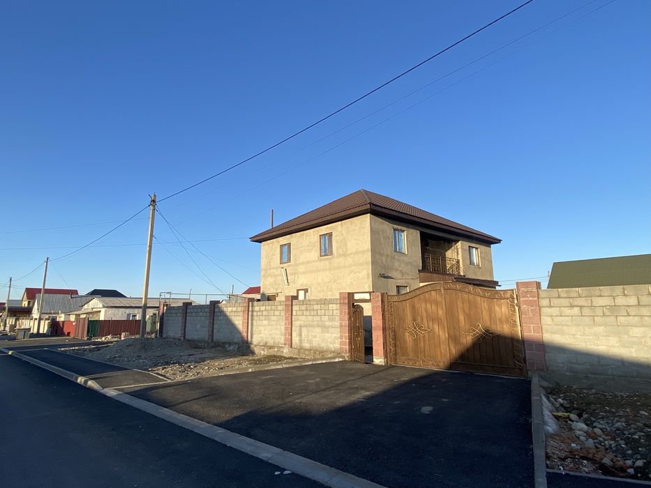 Продам дом 2-х этажный