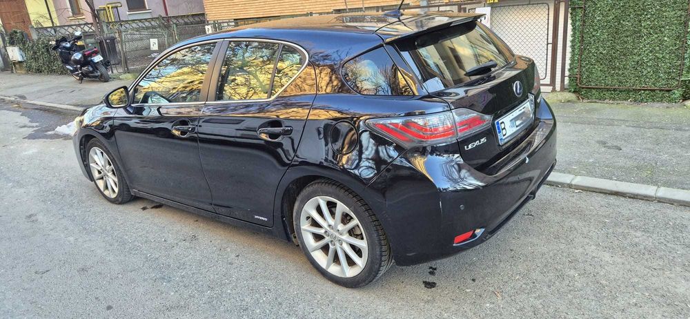 Lexus CT200h Luxury 2012 – 1.8 Hybrid – 171.000 km – Sistem audio Mark Levinson