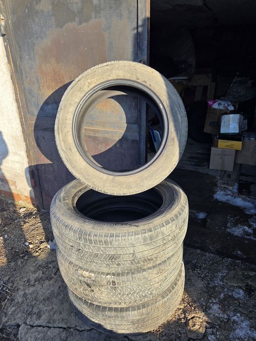 Продам летнюю резину R18.