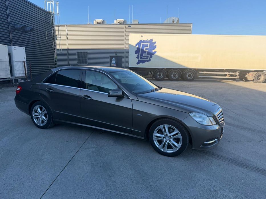 Mercedes-Benz E class 200 an fabricatie 2011