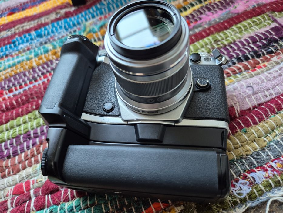 Olympus HLD8 грип + портретен грип с батерия