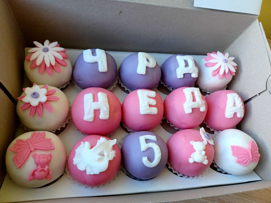 Кейкпопс и попсикълс за вашия сладък бар