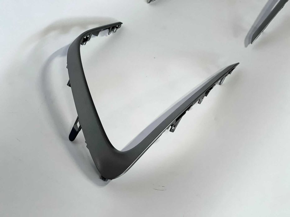 Молдинг бампера Camry 75 новый оригинал