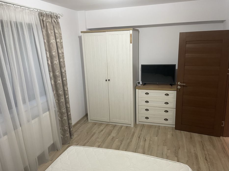 Vand apartament 2 camere