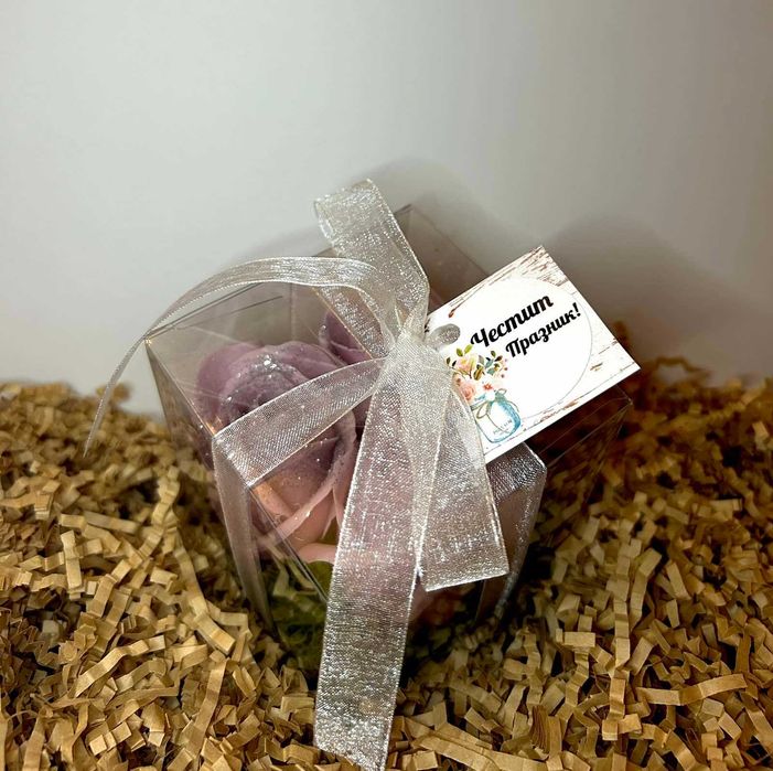 Сапунени рози със скандинавски мъх