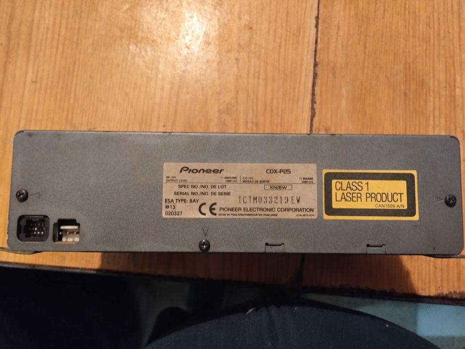 Pioneerr CDX-P25 CD ченджър в добро състояние