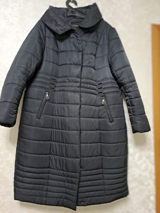 Продам 2шт зимних плаща размер 56-58