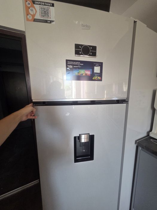 Frigider Nou BEKO