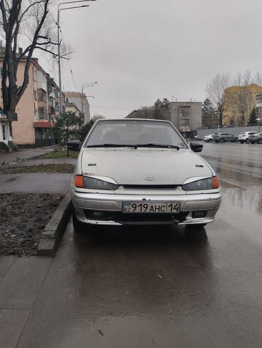 Автомобиль ваз 2114