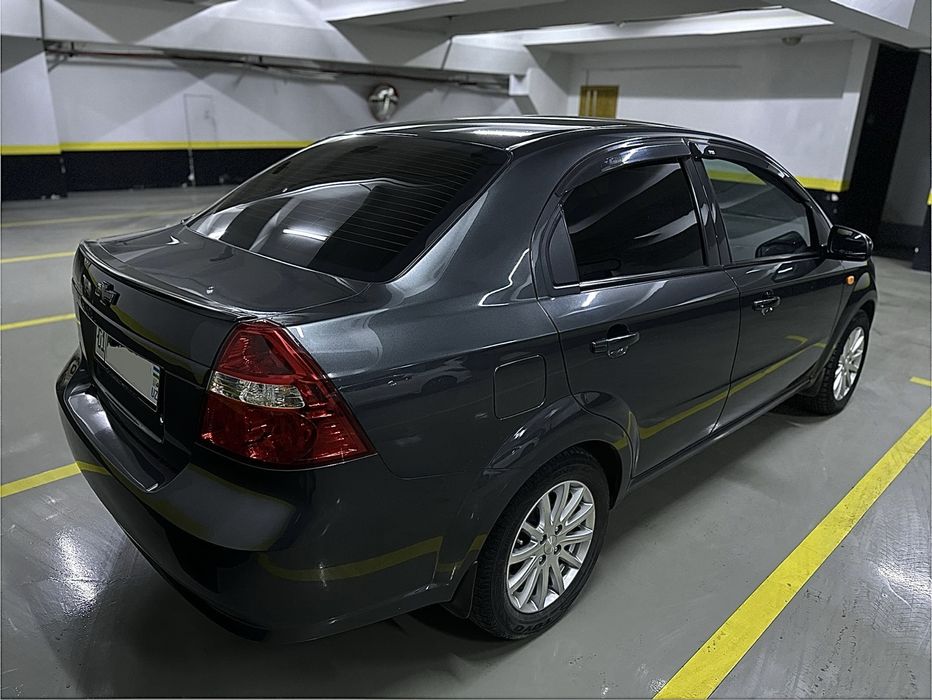 Продается своя Nexia 3