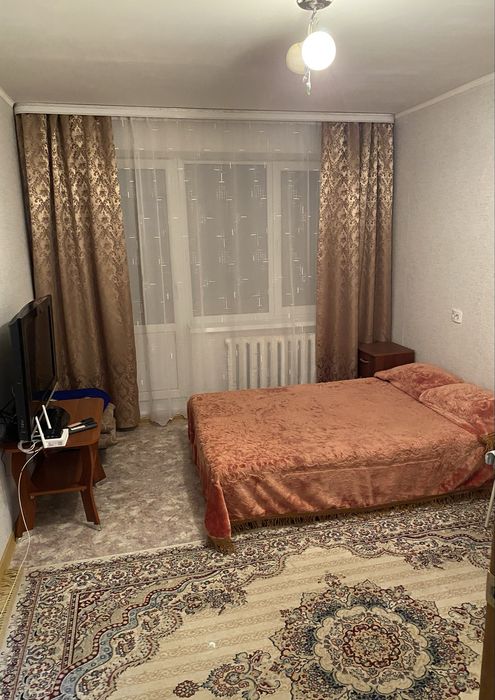 1 ком кв в 8мкр посуточно