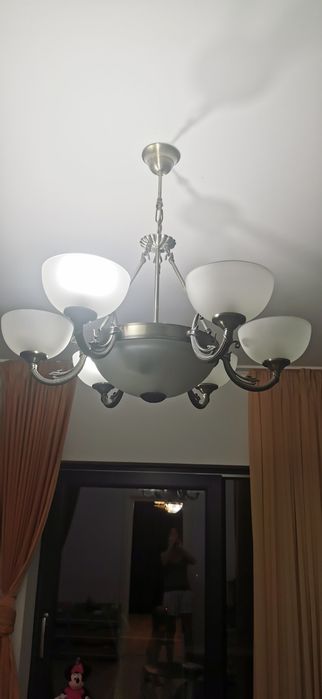 2 Lustre cu 6 brate