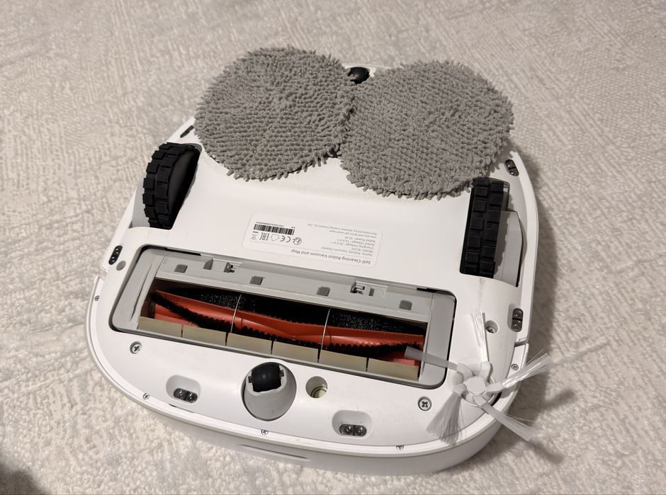 Robot aspirator si mop Dreame Bot W10 -doar robotul, consumabile noi