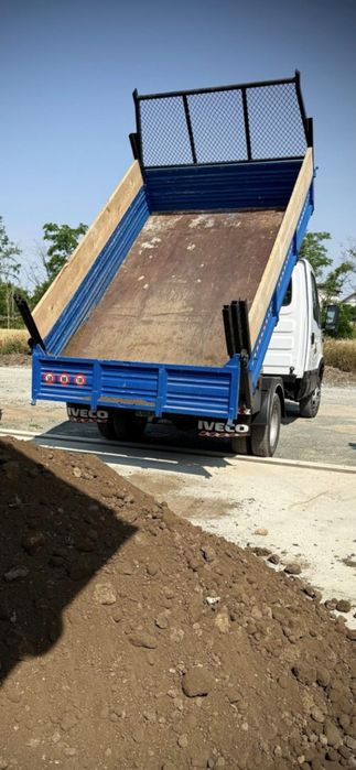 Transport moloz,debarasari apartamente,poduri si beciuri