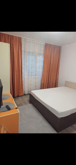 Inchiriez apartament 2 camere decomandat
