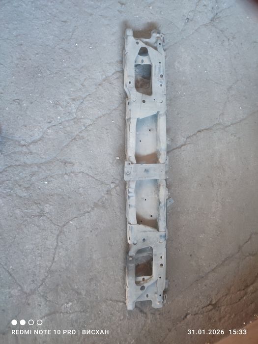 Усилитель бампера гольф 3