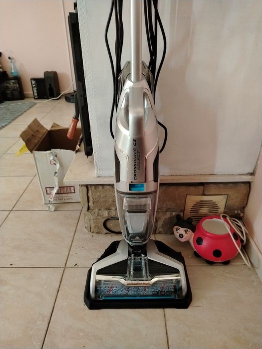 Прахосмукачка за сухо и мокро почистване