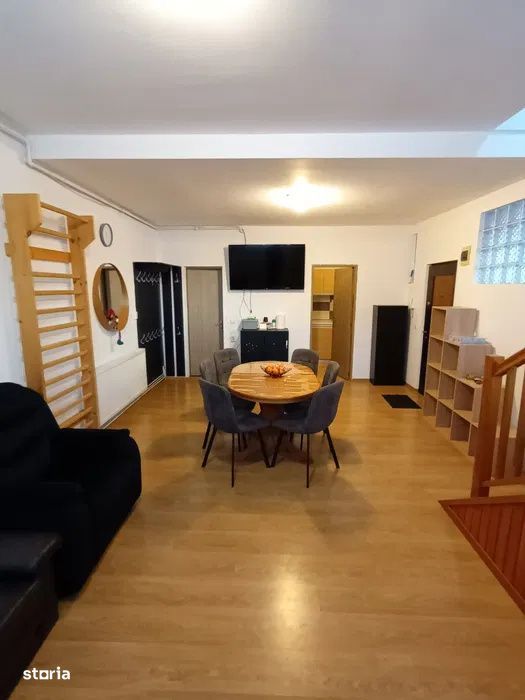 Apartament 3 camere, 85mp, 2 niveluri, zona centrala — fotografia 1