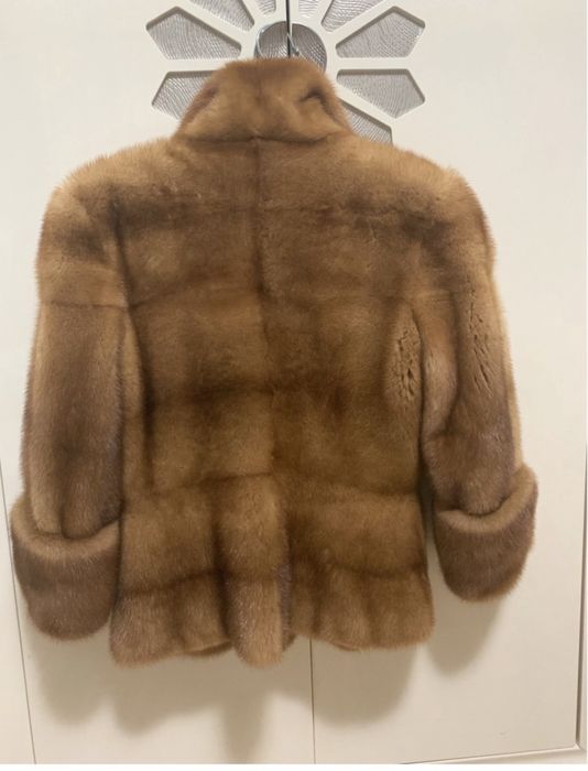 Haina de blana de vizon ( nurca )
