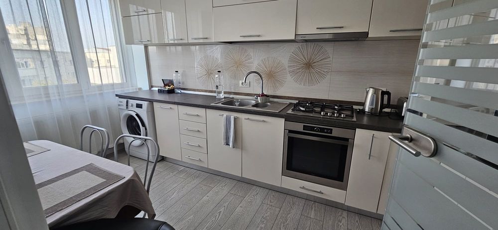 Apartament 2 camere de închiriat