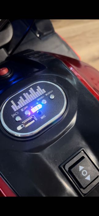 Акумулаторен мотор