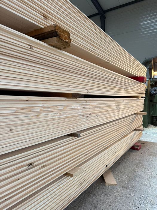 Cherestea rășinoase Brașov | Lemn construcții | Livrare la domiciliu