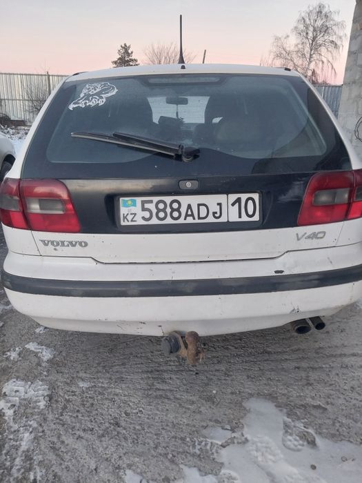 Volvo автомобиль