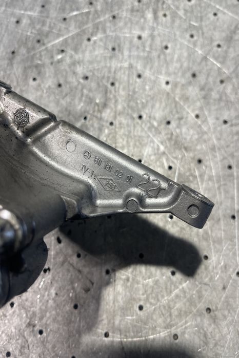 Pompa ulei A 646 181 02 47 Mercedes-Benz Sprinter a 2-a generatie 906