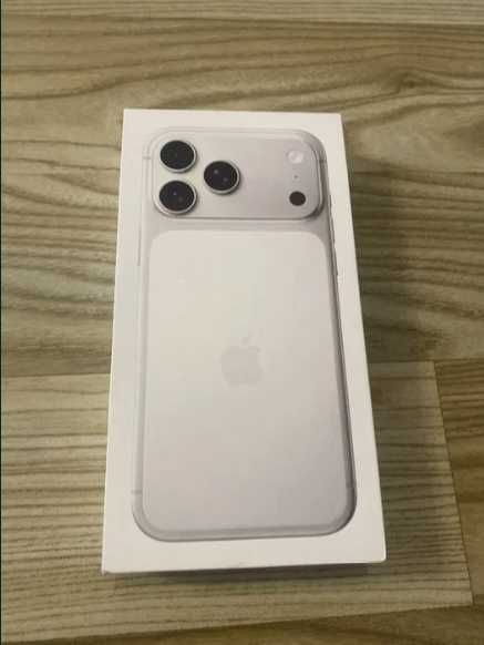Vand Iphone 17 pro max