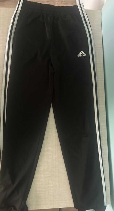 Долнище  на Adidas